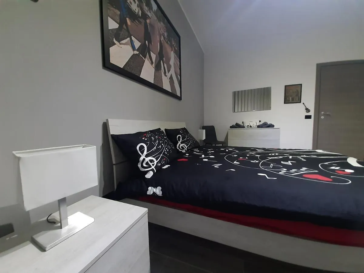The Home Of Music Stars Catania Holiday home
