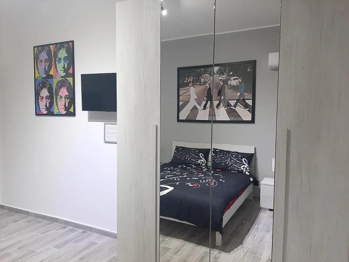 Holiday home The Home Of Music Stars Catania Italy